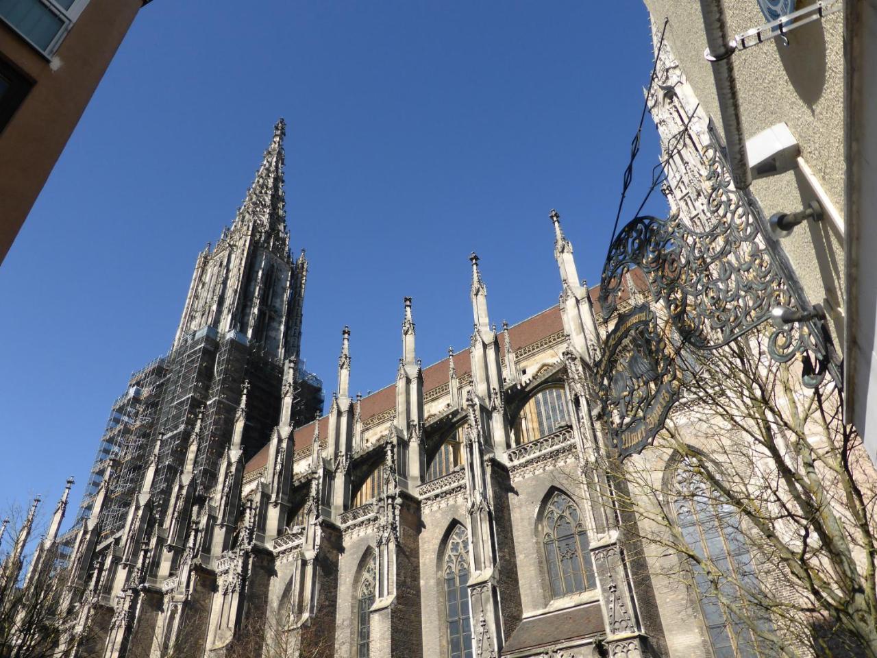 Hotel Ulmer Spatz Kültér fotó