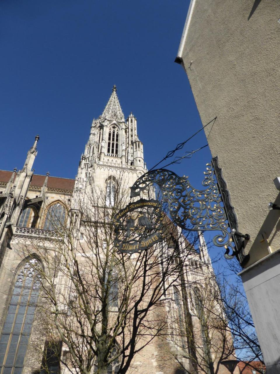 Hotel Ulmer Spatz Kültér fotó